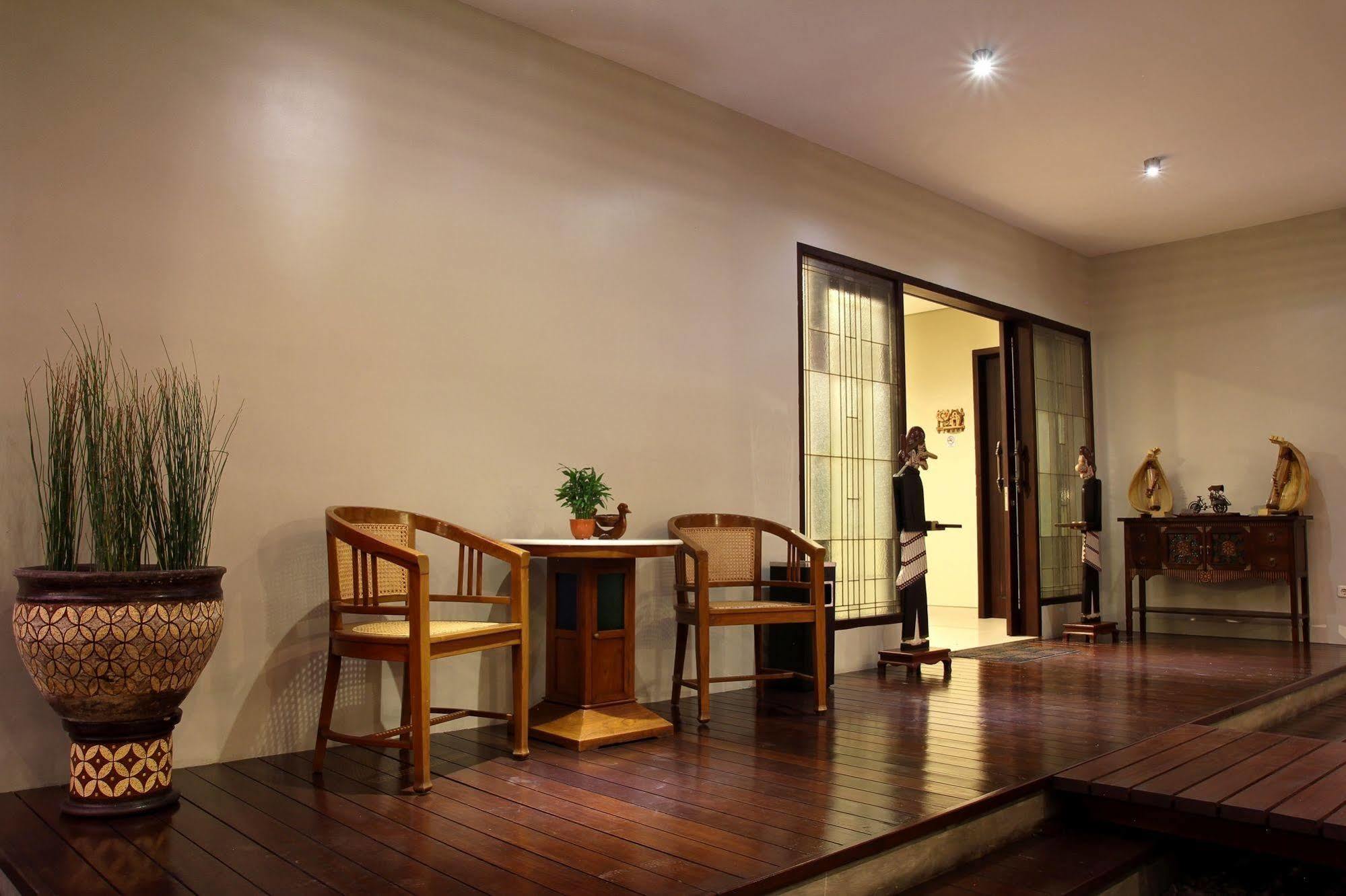 Cozy Boutique Guest House Маланг Екстериор снимка